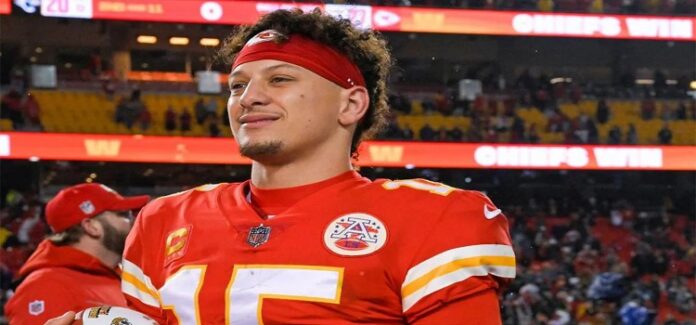 Tyreek Hill has advice for Dolphins in dealing with Patrick Mahomes